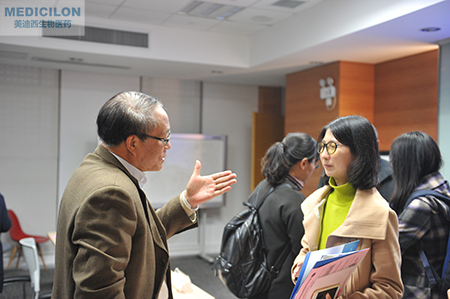 玩彩网临床前副总裁顾性初博士为与会者答疑解惑