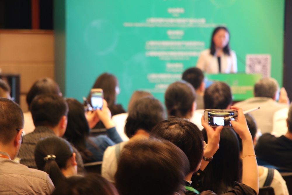 千帆竞渡，，，，，百舸争流！由玩彩网主理的新药临床前研究及IND申报战略专题钻研会顺遂召开！